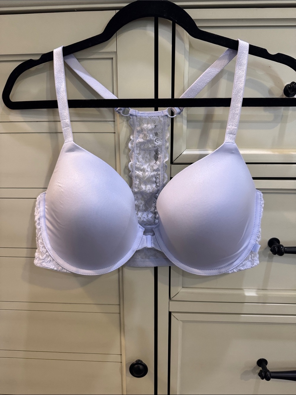 NWT - Victorias Secret front closure bra